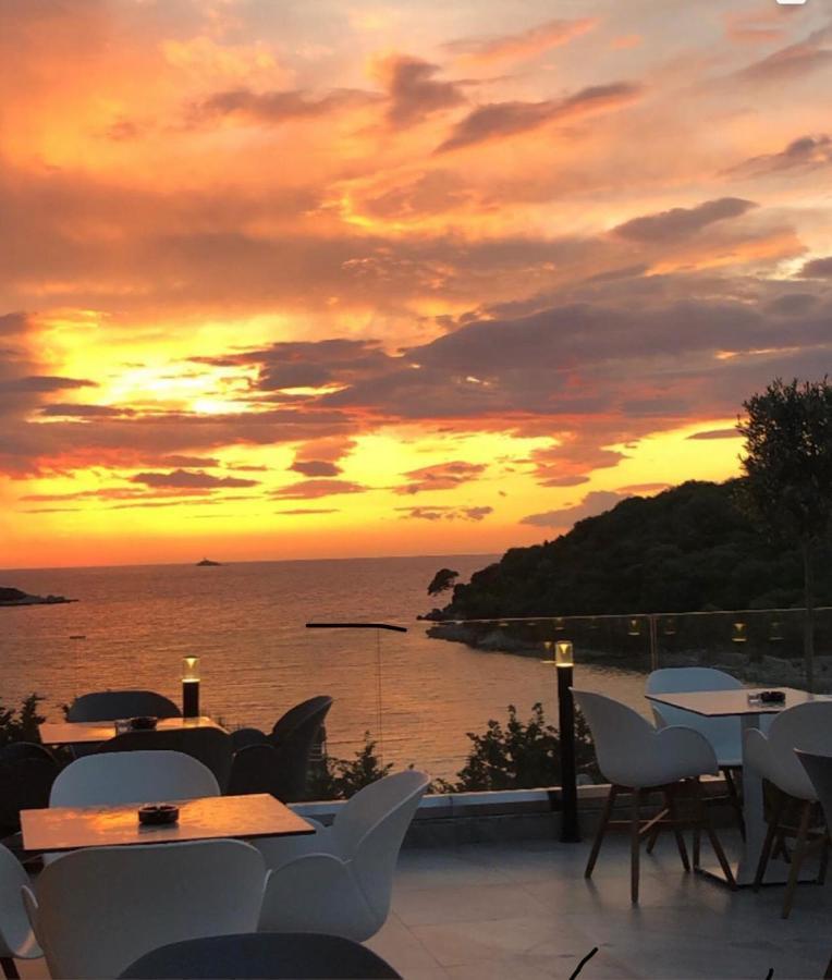 Guesthouse Flamur Ksamil Ngoại thất bức ảnh