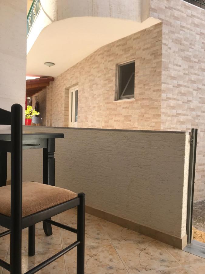 Guesthouse Flamur Ksamil Ngoại thất bức ảnh